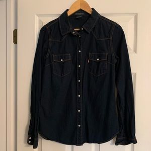 Levi’s denim shirt - M